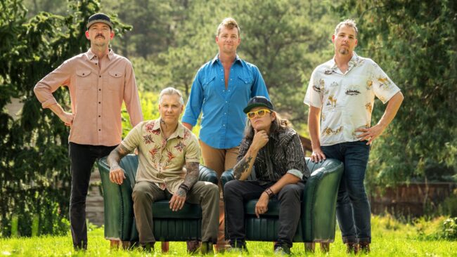 The Infamous Stringdusters