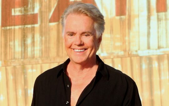 Shaun Cassidy - UNWRAPPED: Songs & Stories For The Holidays